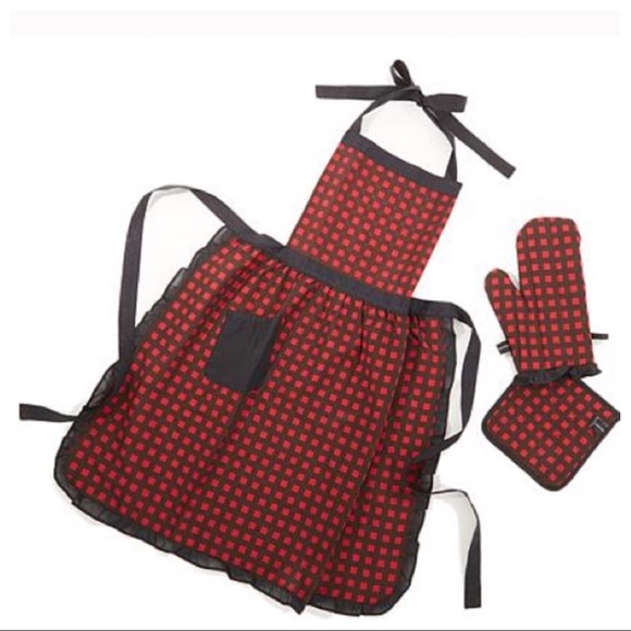 Colleen Lopez Other - Colleen Lopez Plaid Apron Set Red Black